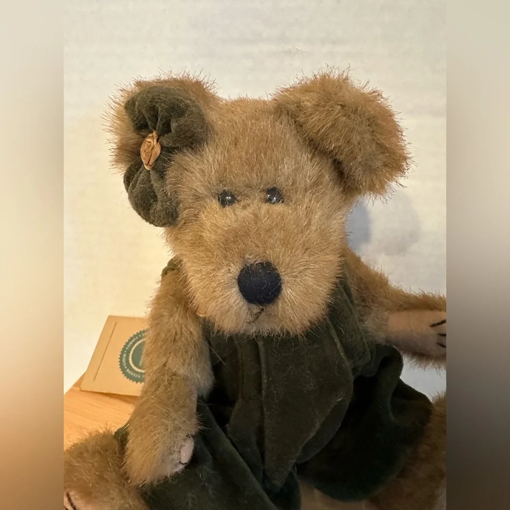 Vintage Boyds Bear Brown Teddy Bear with Tags Attached. Collectible